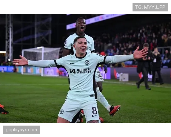 切尔西深陷战术困局：高价引援难掩体系崩坏，豪门复兴梦碎？