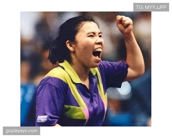 邓亚萍一天三顿全靠快递，家里还堆满奖杯那画面真不像地球人住的