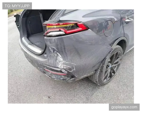 唐佳豪私人车位年费居然比我家房贷还离谱，笑着想哭